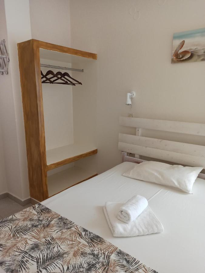 Hotel Peaceful Bay à Mégas Yialós-Nítes Extérieur photo