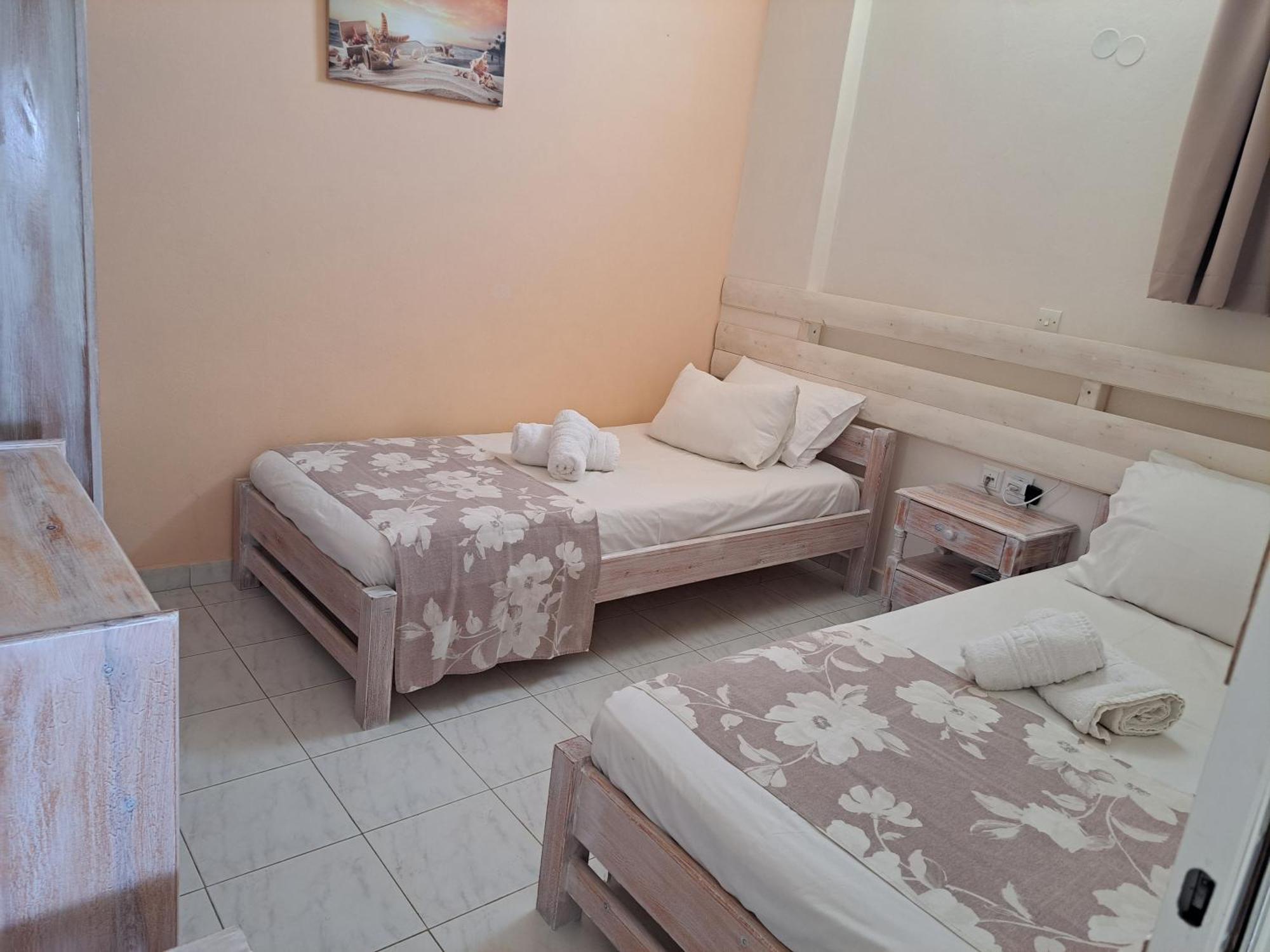 Hotel Peaceful Bay à Mégas Yialós-Nítes Chambre photo