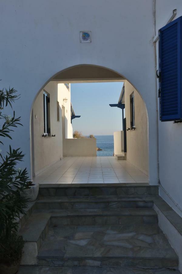 Hotel Peaceful Bay à Mégas Yialós-Nítes Extérieur photo